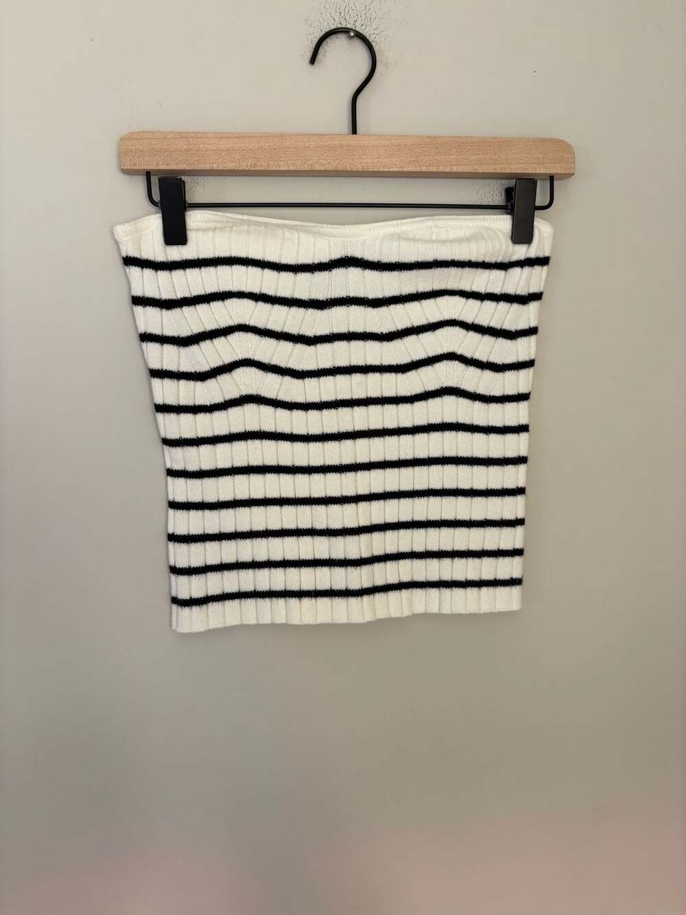 Universal Thread Black and White Striped Rib-Knit Strapless Tube Crop Top Sz M